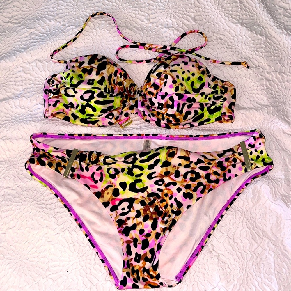 👙VICTORIA’S SECRET pink leopard print bikini👙